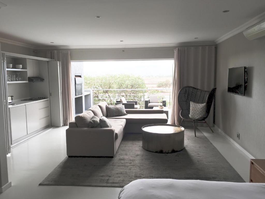 Grand Blue D suite lounge
